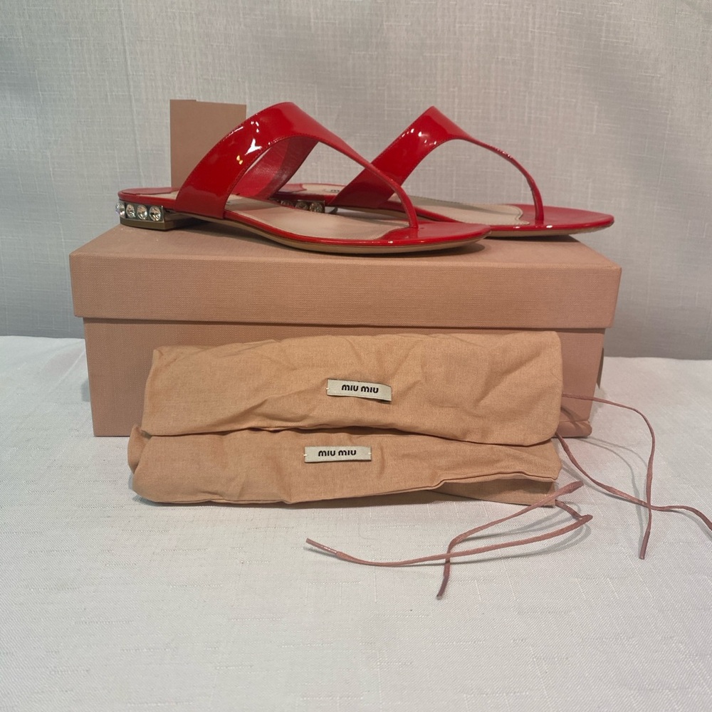 Miu Miu Thong Sandals Red Patent Leather  Metal & Rhinestone Low Heel 8.5B Italy